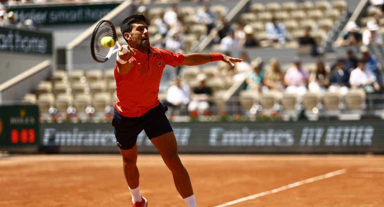 Novak Djokovic, durante su debut en Roland Garros 2023.