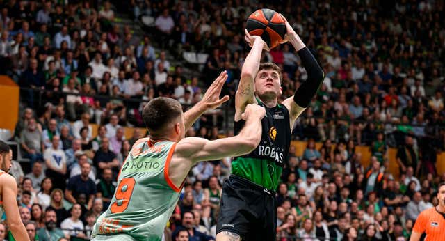 El Joventut Badalona fulmina al Baskonia y se mete en semifinales por la vía rápida