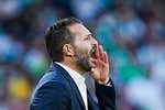 Rubén Baraja y Carlos Marchena salvan al Valencia y se negociará su renovación
