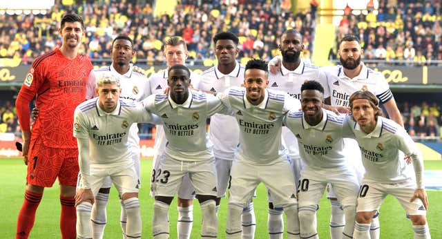 La situación de los 23 del Madrid: Nacho se queda, tres renovaciones a punto, lluvia de salidas…