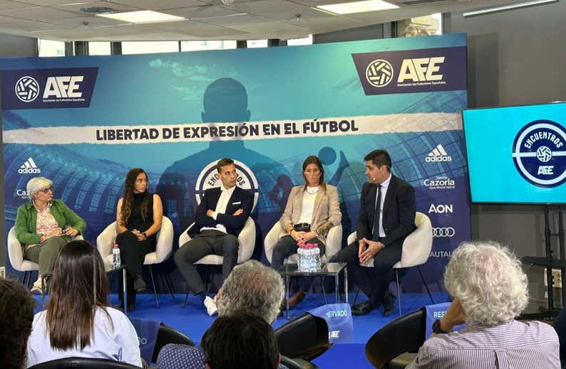 Canales: “Los futbolistas tenemos miedo”