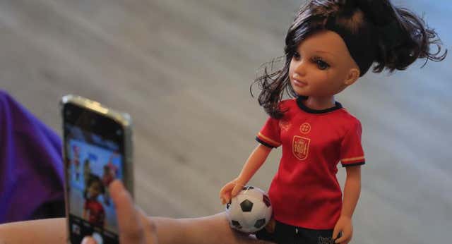La primera muñeca de la Selección: “No tenía otra referencia que no fuera una niña jugando a las cocinitas o con la escoba”
