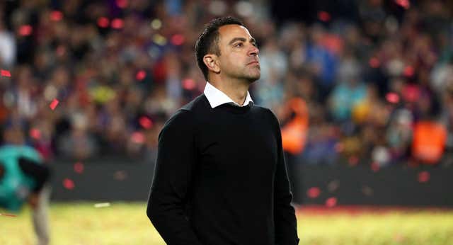 El Barça se prepara para la vida sin Messi: Xavi quiere a “dos jugadores ‘top’ por posición”