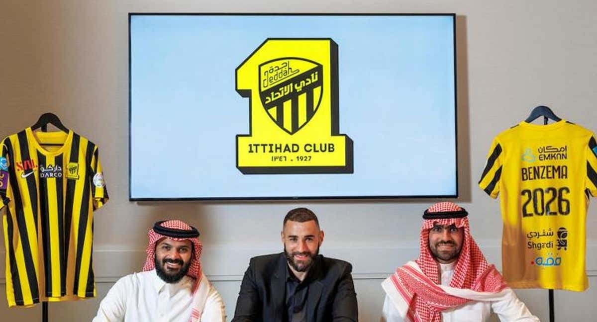 Karim Benzema, durante su presentación oficial con el Al Ittihad. /Reuters