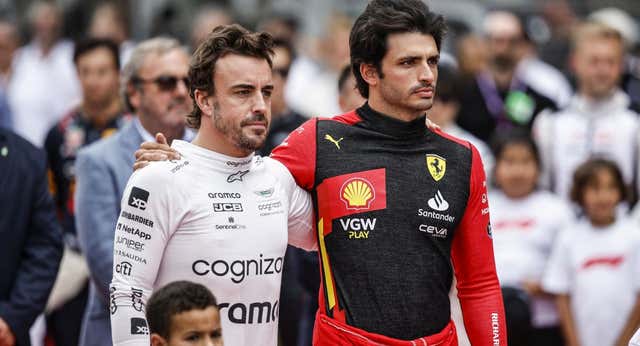 Carlos Sainz y la mayor atención a Fernando Alonso: «Es natural y lo entiendo»