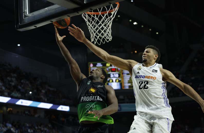 El Joventut pide “el mismo respeto que el Real Madrid” a los árbitros y pone el foco en Tavares