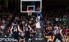 Unicaja no conoce territorio hostil y empata la serie en el Palau