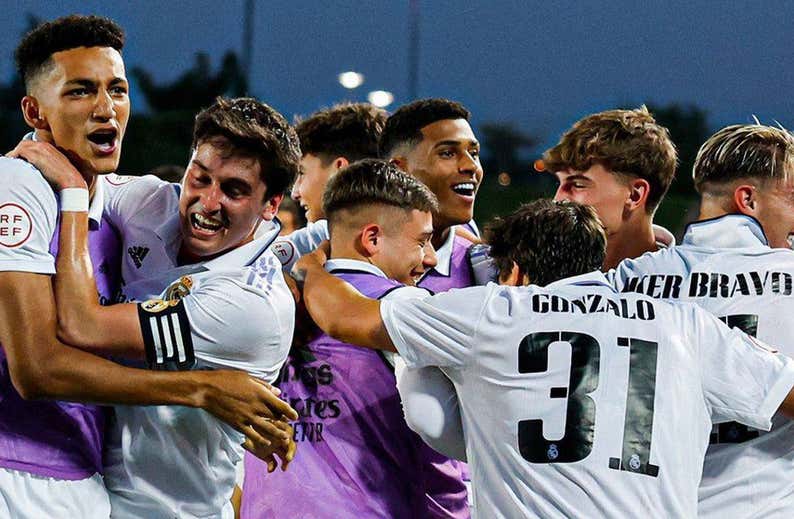 Un problemón para Raúl: ¡se puede quedar sin seis jugadores para la vuelta de la final por el ascenso!