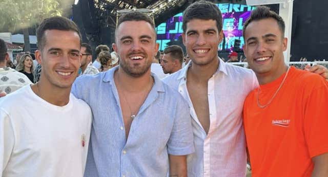 Overbooking de jugadores viendo a Bizarrap en Ibiza: ‘Tirabas un balón al cielo y no caía’