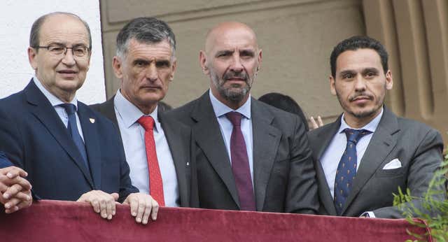 Monchi pide por escrito su salida y el Sevilla se la niega