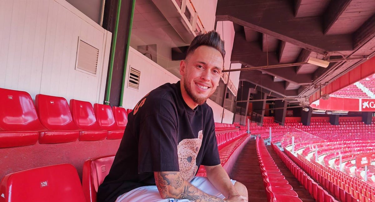 Lucas Ocampos en la entrevista con Relevo.