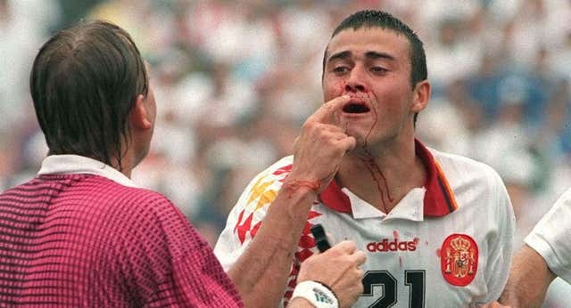 El eterno derbi contra Italia: Mussolini veta a Zamora; el perdón de Tassotti; la ‘pachorra’ de Cesc…