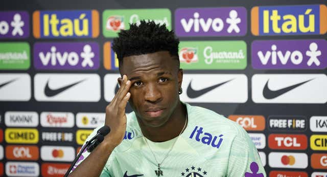 Vinicius rompe su silencio: “Estoy aquí por los niños y la gente que sufre”
