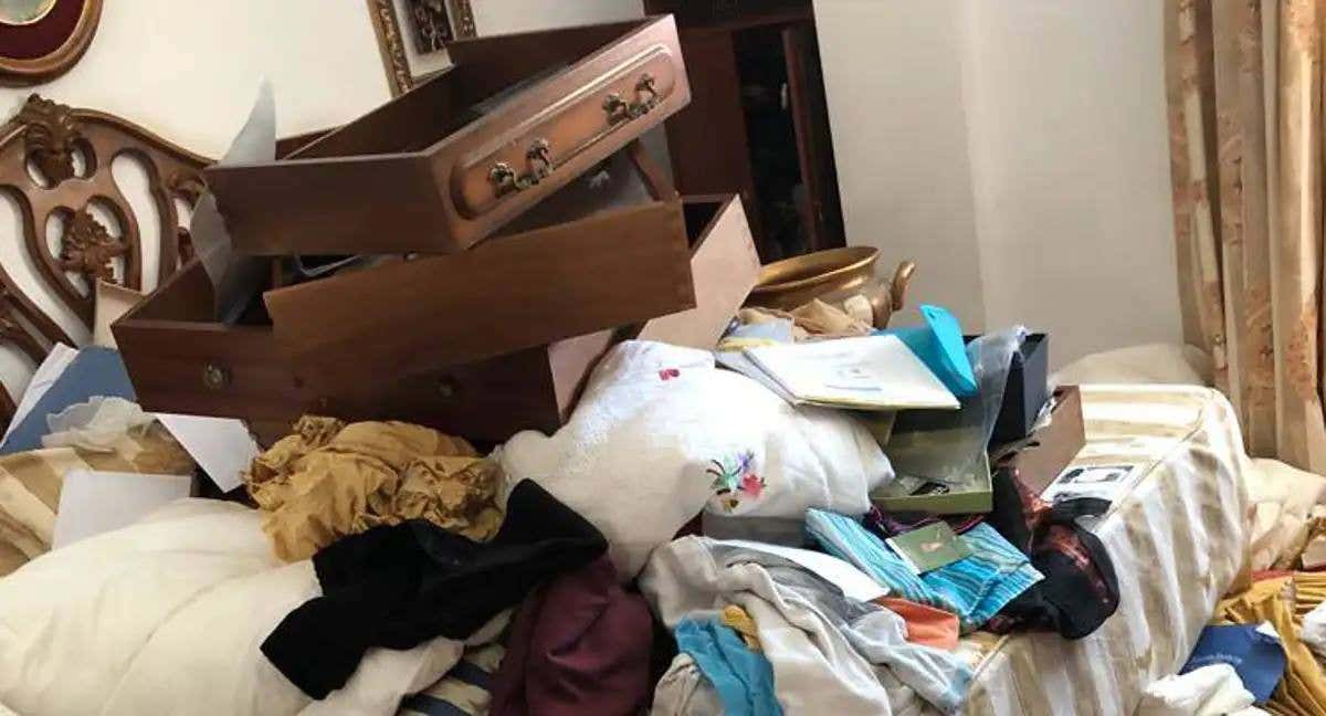 Así quedó la casa de la madre de Rubiales, en la calle Ancha de Motril./RELEVO/NGM