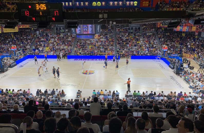 «Decepción», «tristeza» y cánticos del Palau hacia el palco apoyando a Mirotic