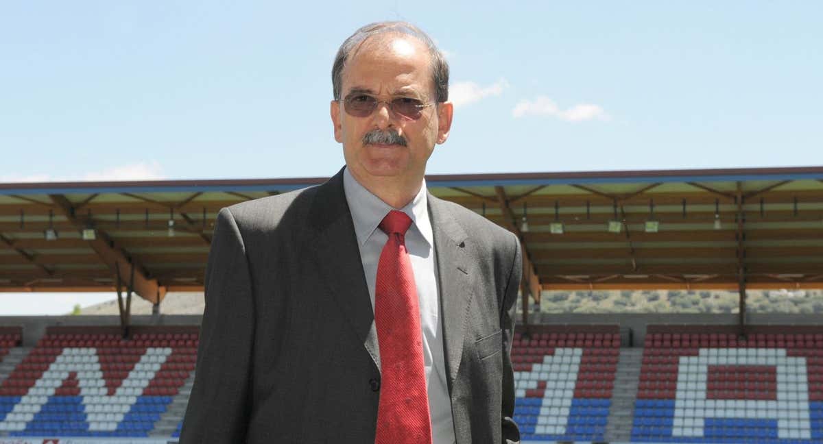 Sergije Kresic, cuando fue presentado con el Numancia.