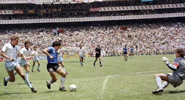 ¿Cuántos mundiales ha ganado Maradona y cuántos ha jugado?