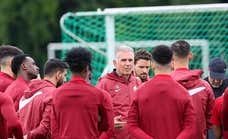 Catar ya no es el foco del mundo del fútbol y Queiroz quiere recuperarla del cansancio mental