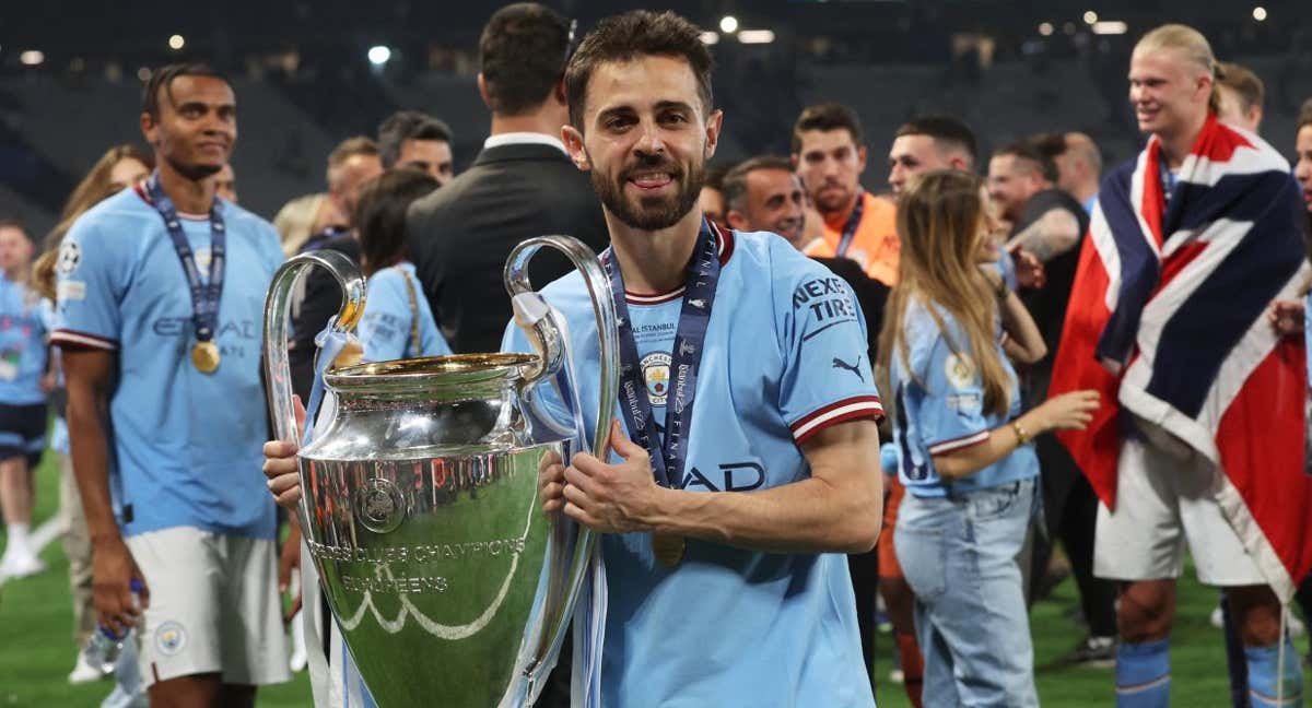 Bernardo Silva con la Champions. /REUTERS