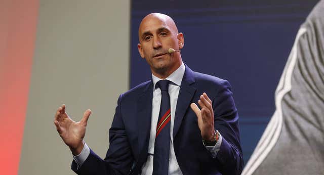 La RFEF cubre las vacantes en Tercera con los descendidos