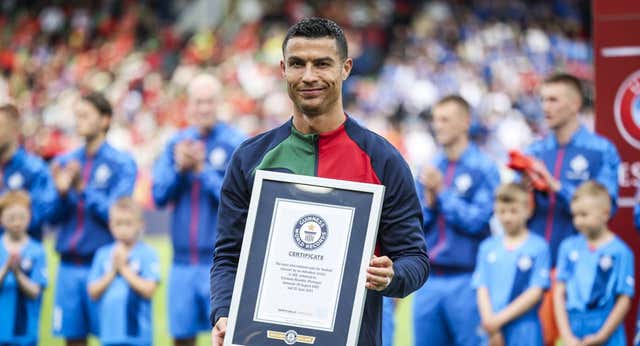 Record Guinness de Cristiano con Portugal: ‘Pepe y él parecen niños’