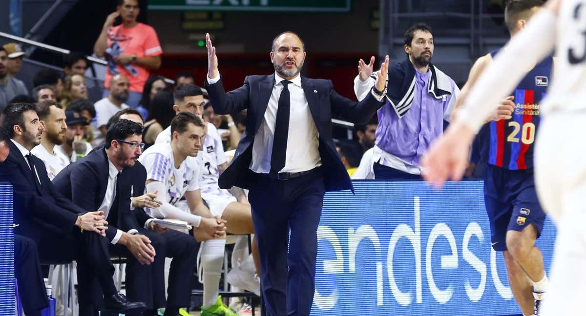 Chus Mateo durante el último partido de la final de la Liga Endesa./ACB