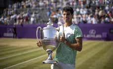 La 'Santísima Trinidad' de las superficies: Alcaraz devora otro récord a Djokovic, Nadal y Federer