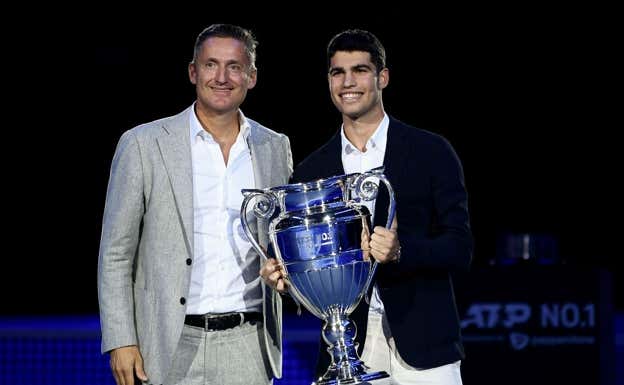 Andrea Gaudenzi y Carlos Alcaraz en las Nitto ATP Finals de 2022.  Nicolò Campo/LightRocket via Getty Images