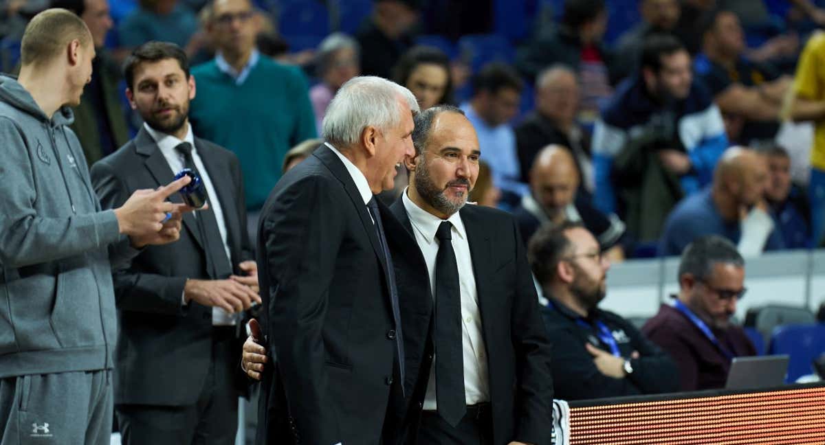 Zeljko Obradovic, entrenador del Partizan, y Chus Mateo, entrenador del Real Madrid.