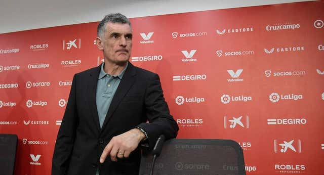A falta de colocar a los jugadores descartados, Mendilibar prioriza la llegada de un extremo zurdo
