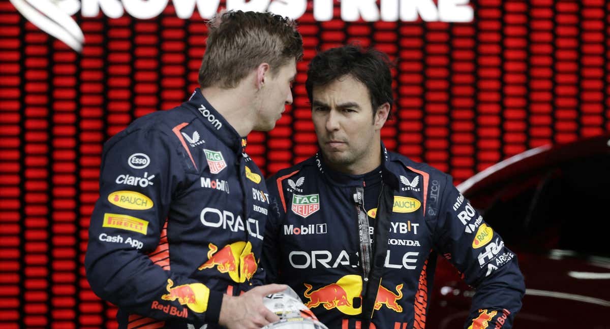 Sergio Pérez y Max Verstappen, tras la carrera Sprint del GP de Austria. /Reuters