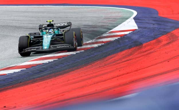Fernando Alonso, durante la carrera del domingo en el Red Bull Ring.  Reuters
