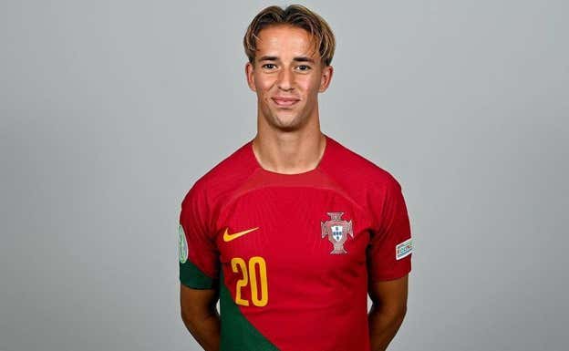 Hugo Félix, en la foto oficial del torneo.  FPF