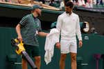 Una hora y media de sonrojo para Wimbledon: «¿Qué está pasando si aquí siempre llueve?»
