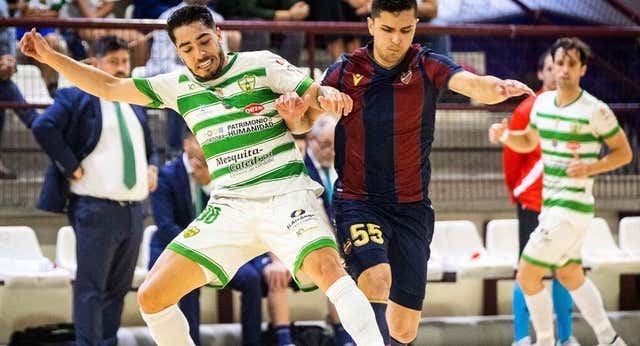 El Córdoba apuntala su reconstrucción con Antoniazzi