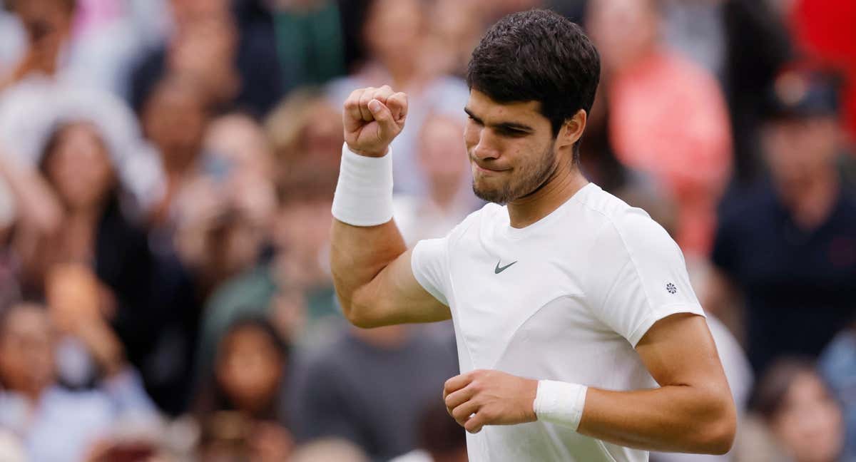 Alcaraz se queda con las ganas de que Federer le vea jugar: «Me he puesto celoso de que no estuviera en mi pista»