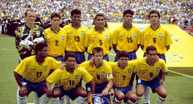 El Deportivo prepara una segunda camiseta amarilla como homenaje a Bebeto y Mauro Silva