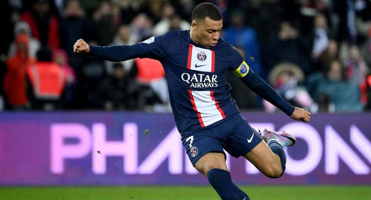 Mbappé, en un partido con el PSG la pasada temporada.