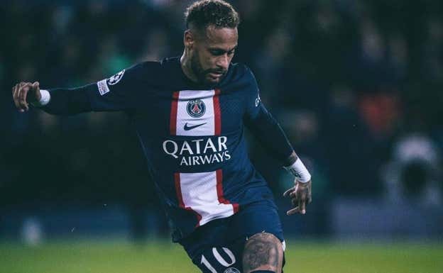 Neymar jugando con el PSG.