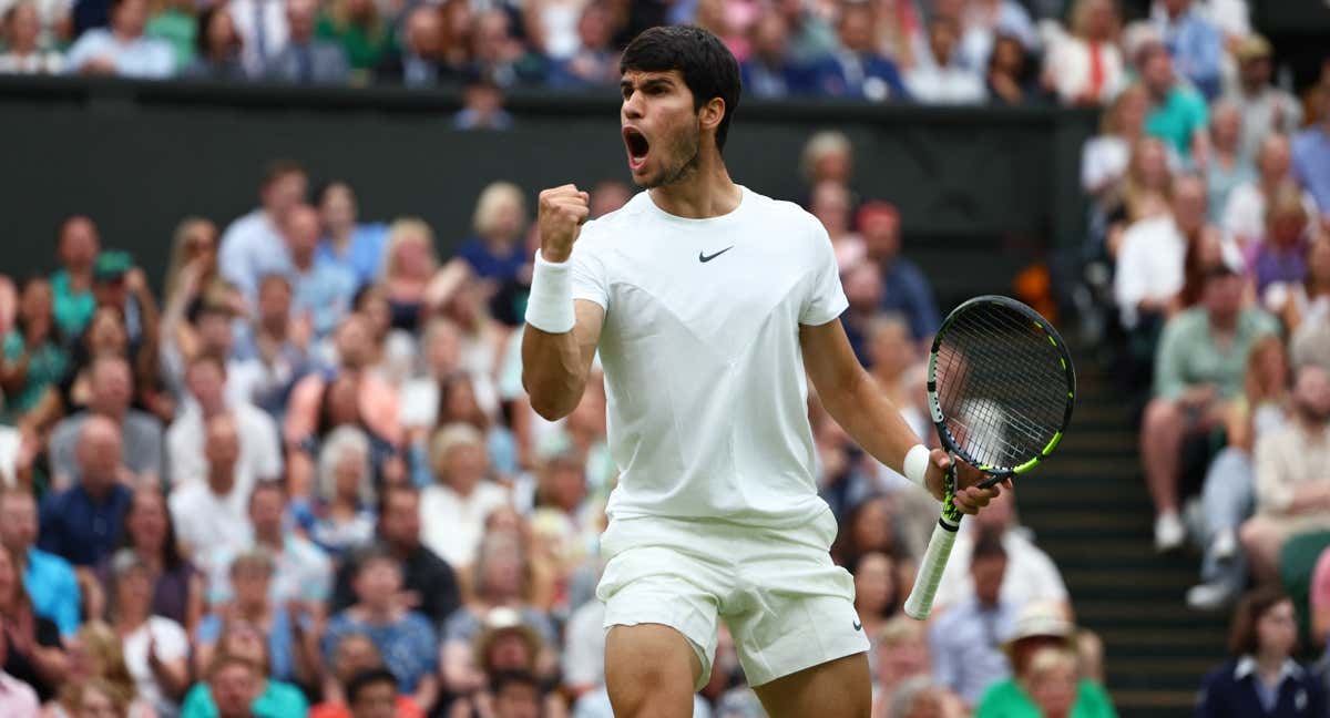 Carlos Alcaraz consigue el pase a la 4ª ronda de Wimbledon./REUTERS