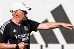 El primer Real Madrid sin Benzema arranca con el hambre de Güler, runrún con Ancelotti... y el '9' libre