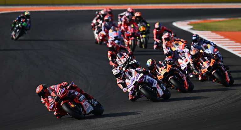 Salida del GP de Valencia de MotoGP 2023</p><p>.