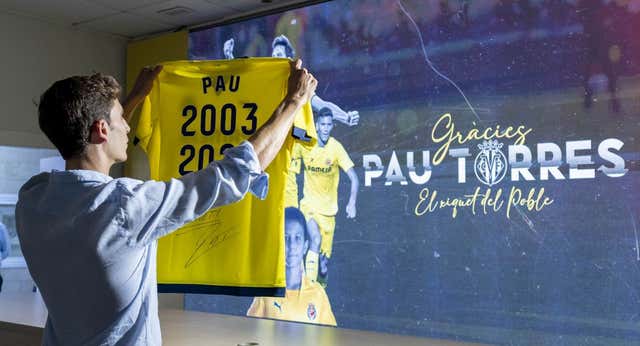 Pau Torres ficha por el Aston Villa y se despide entre lágrimas del club de su vida: «El recorrido no podía ser más bonito»