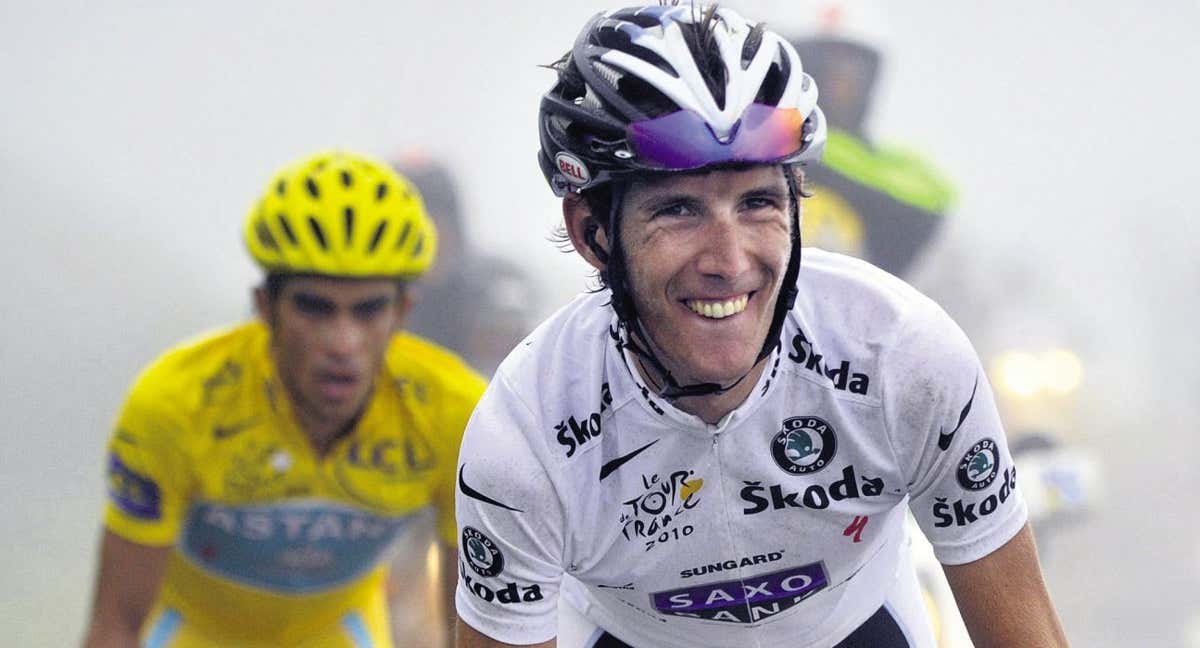 Andy Schleck y Alberto Contador, en la etapa del Tourmalet del Tour de 2010./REUTERS/Lionel Bonaventur