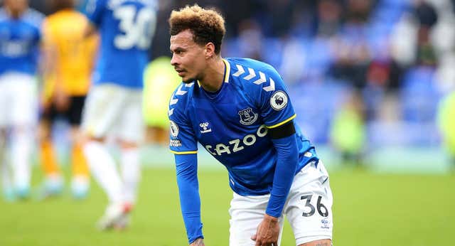 El infierno de Dele Alli: «A los seis, abusaron de mí; a los siete, empecé a fumar; a los ocho, a traficar, y a los once, me colgaron de un puente»