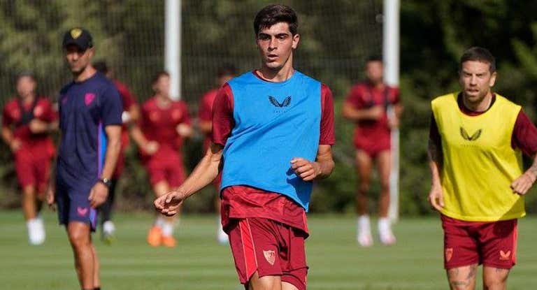 Juanlu, durante un entrenamiento en Montecastillo.