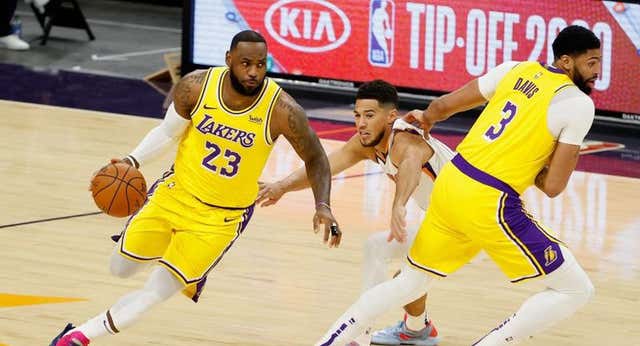 LeBron James vuelve al 23: deja de vestir el 6 en honor a Bill Russell