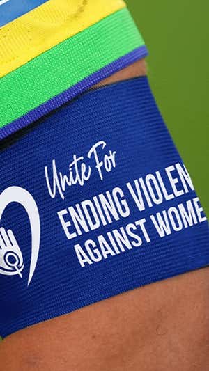 "Unidos para terminar con la violencia contra las mujeres". FIFA