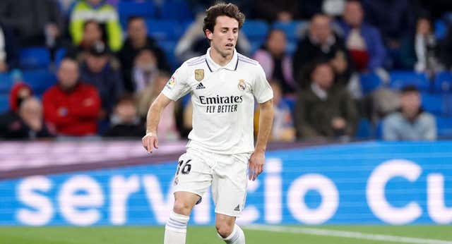 El problema de la Real Sociedad en el lateral derecho para que llegue Álvaro Odriozola