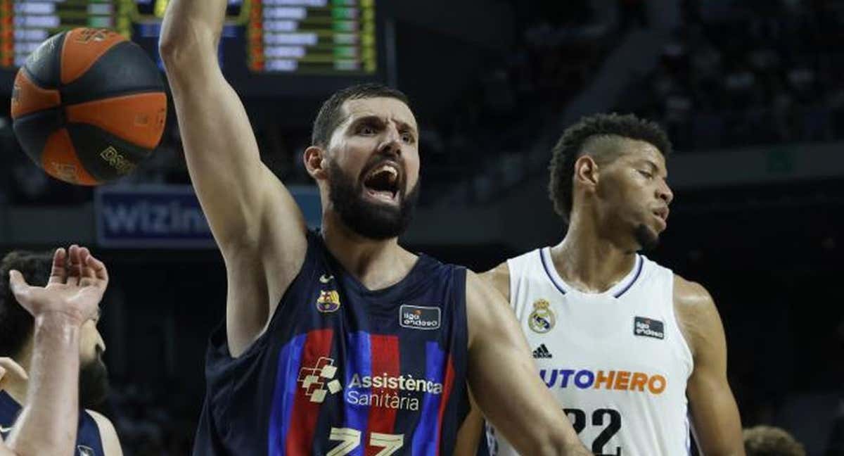 Nikola Mirotic celebra una canasta ante el Real Madrid. /EFE